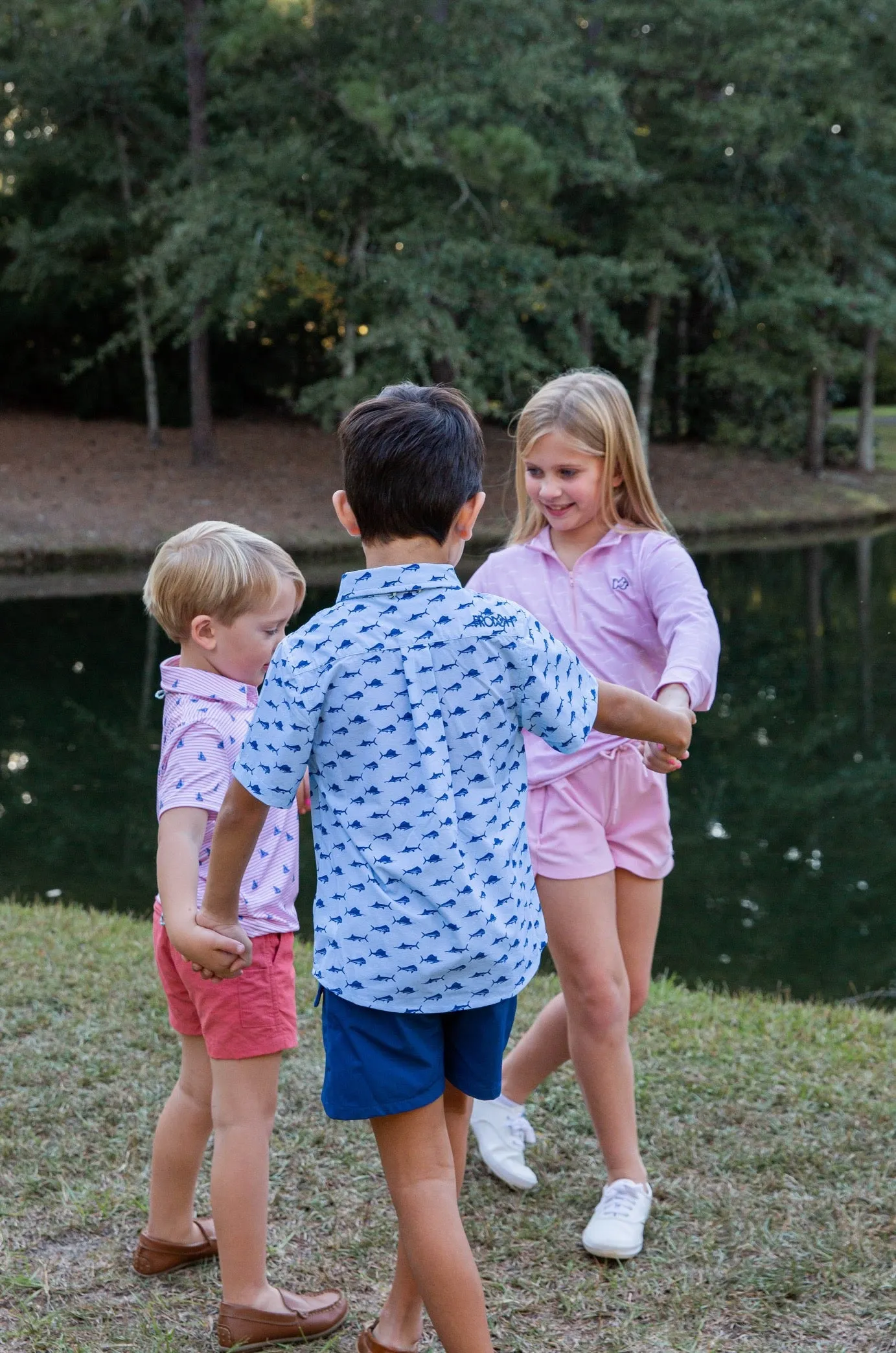 Boys' Short Sleeve Fishing Shirt in Fish Print on Clear Sky Blue