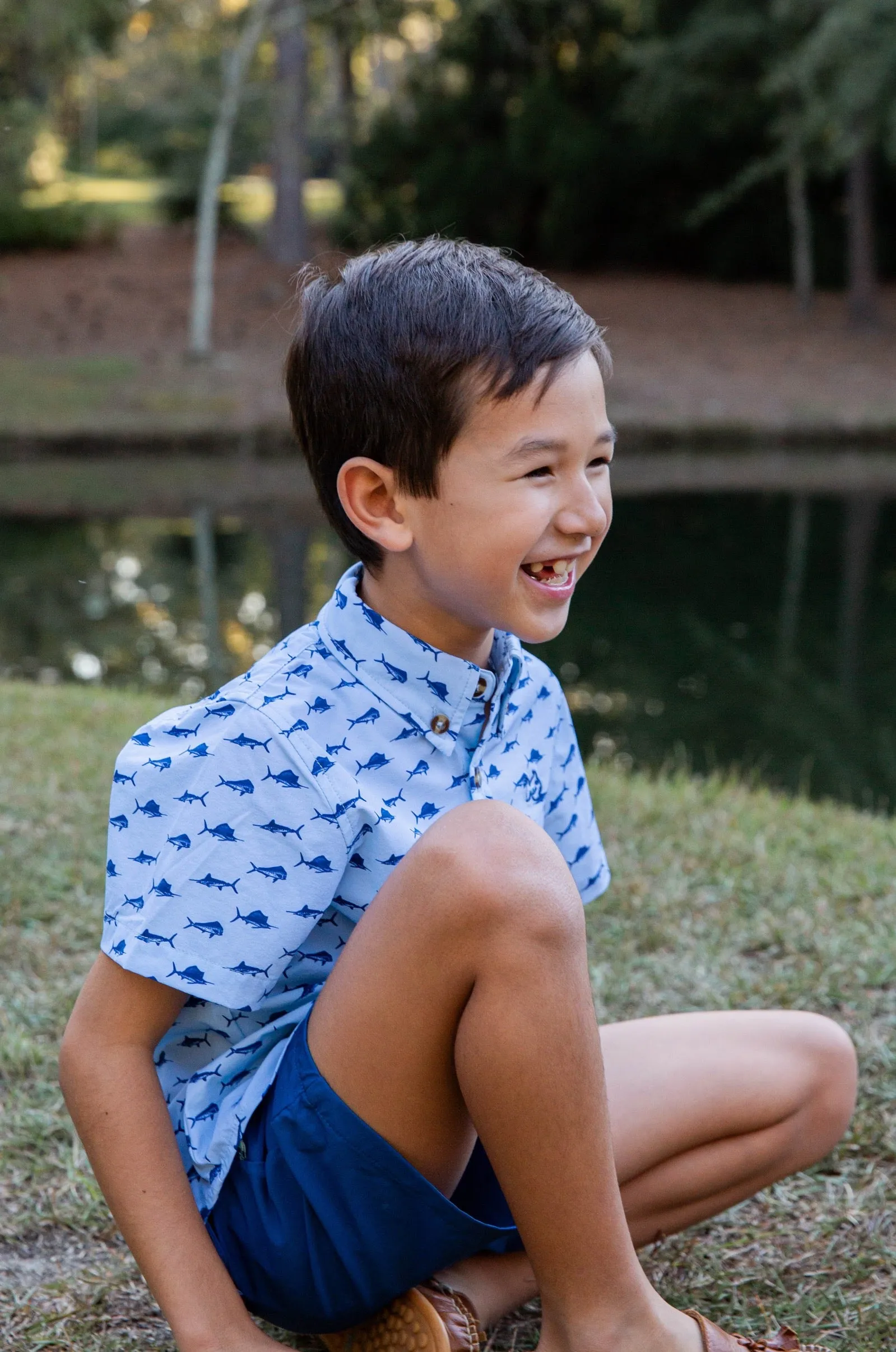 Boys' Short Sleeve Fishing Shirt in Fish Print on Clear Sky Blue