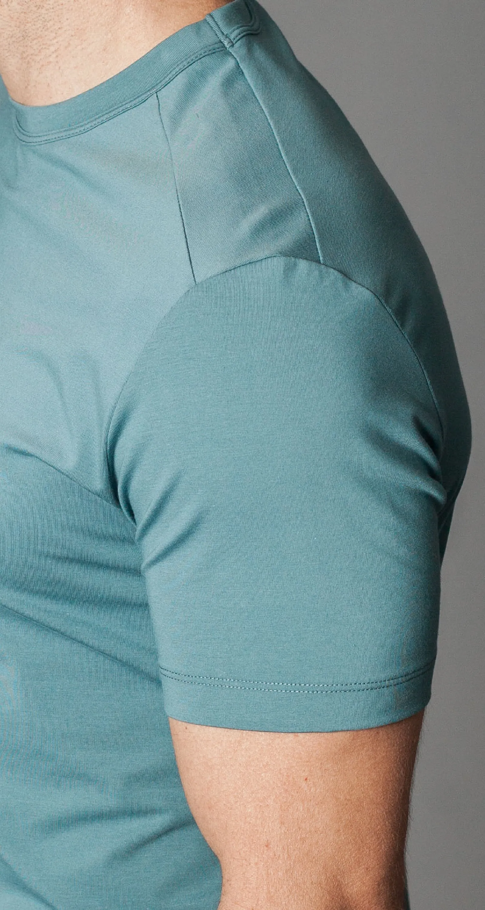 Buki   CINQO Crew Neck T-Shirt Blue Grey