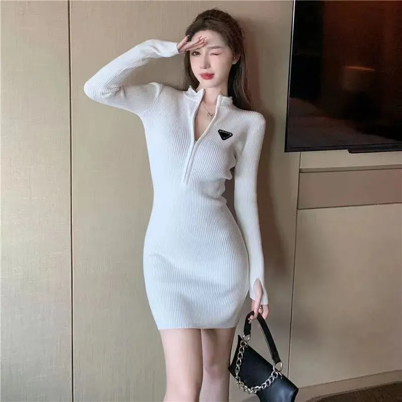 Designer Dress Europe Dresses US Hot Style Pencil Skirt Personality Fashion Long-Sleeved Dress Buttons New High Stree P Letter Zipper Casual Slim Whitedress 5910