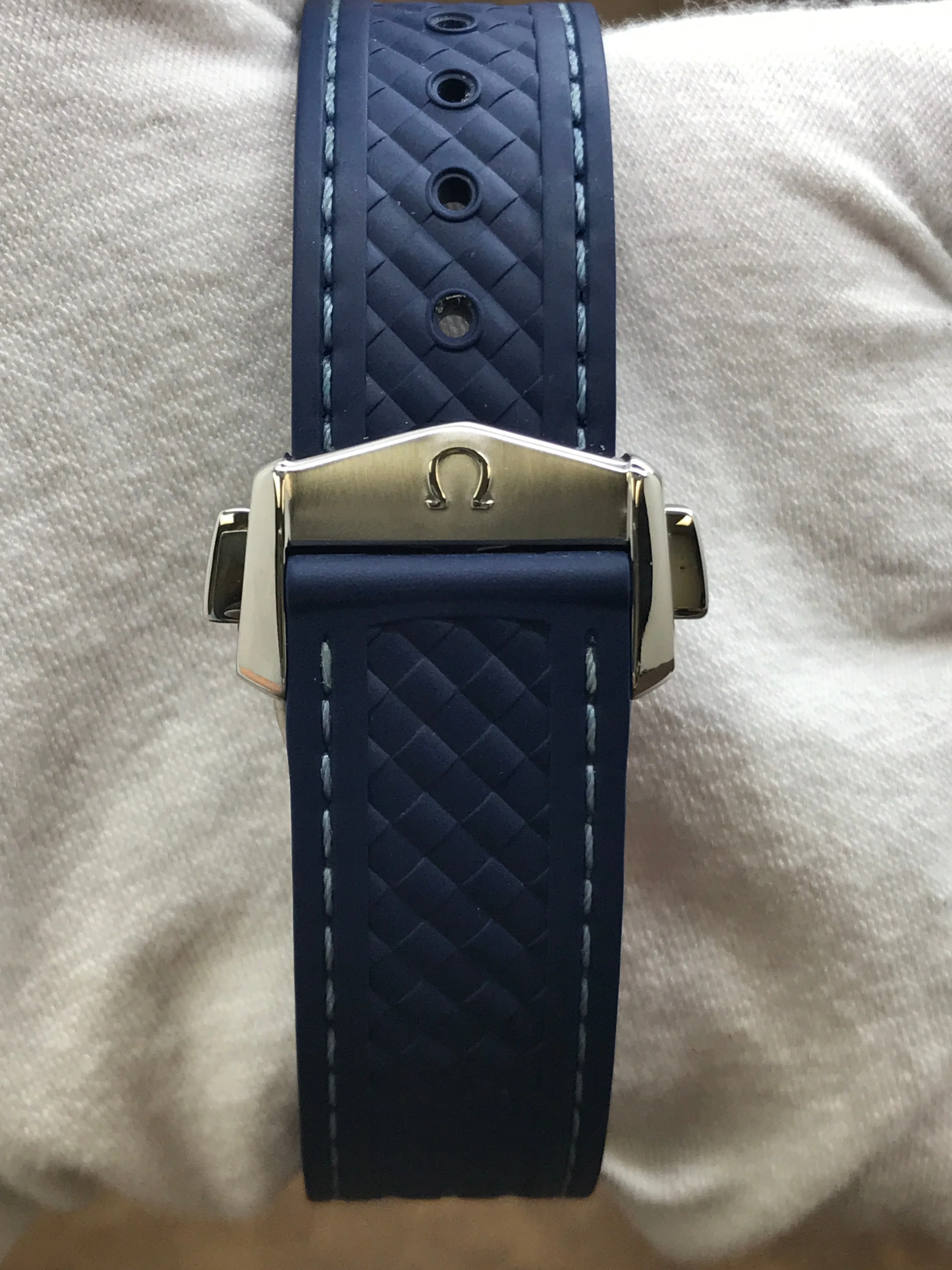 Omega Aqua Terra 150m Worldtimer 220.12.43.22.03.001 Blue Dial Automatic Men's Watch