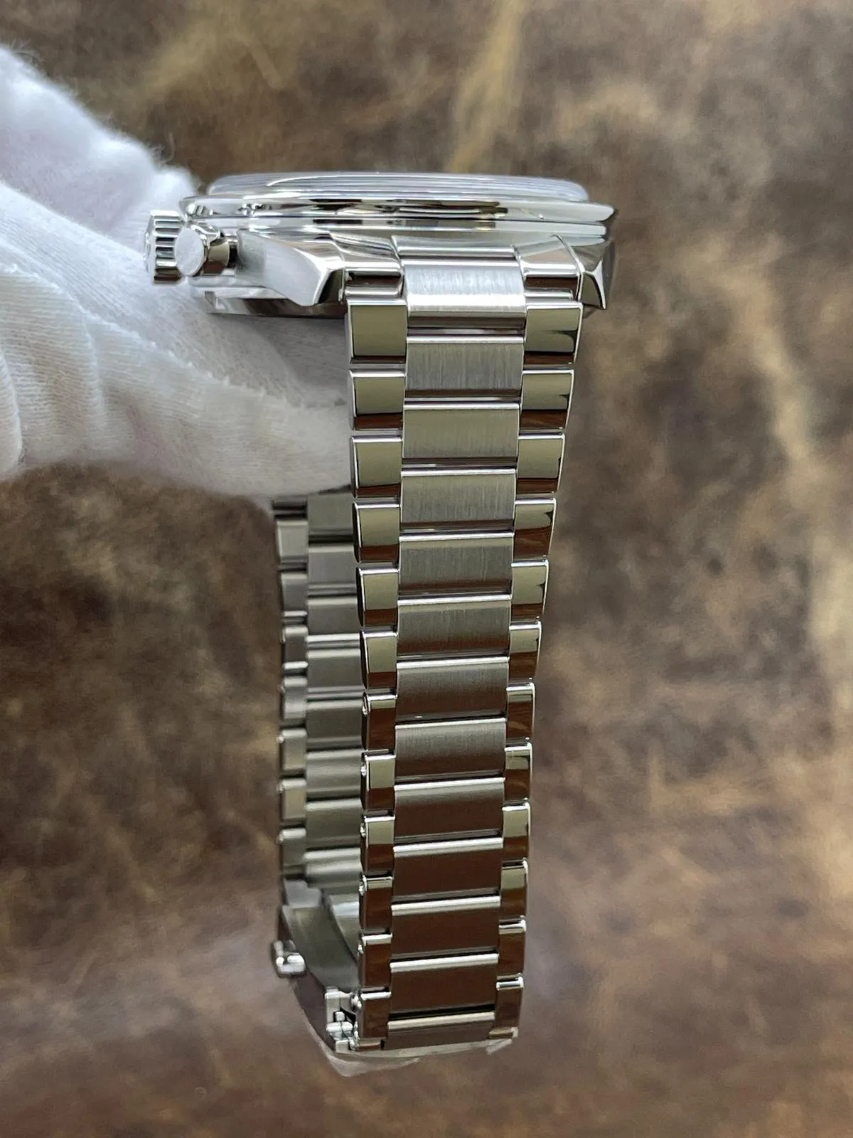 Omega Speedmaster 57 BNIB 332.10.41.51.10.001 Green Dial Manual Wind Men's Watch