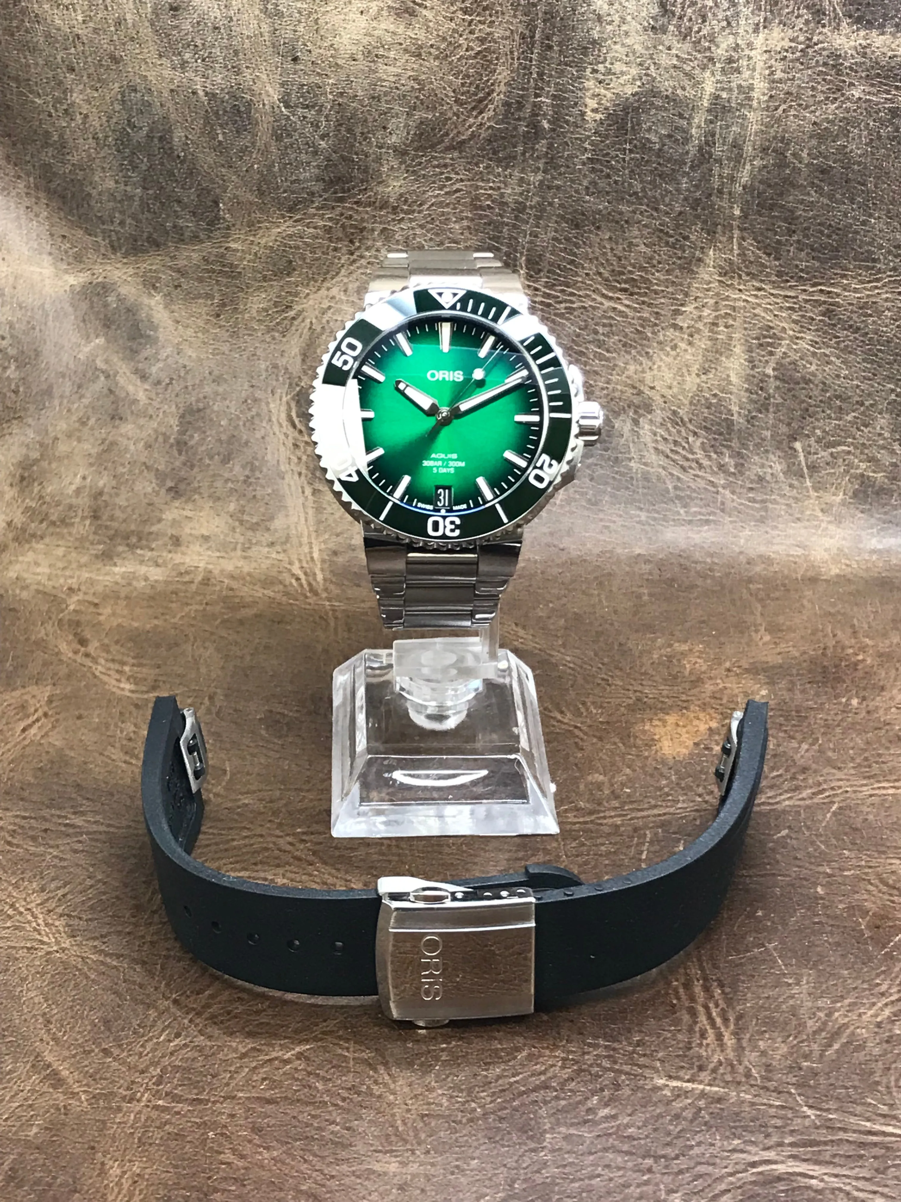 Oris Aquis Date 7769 Green Dial Automatic Men's Watch