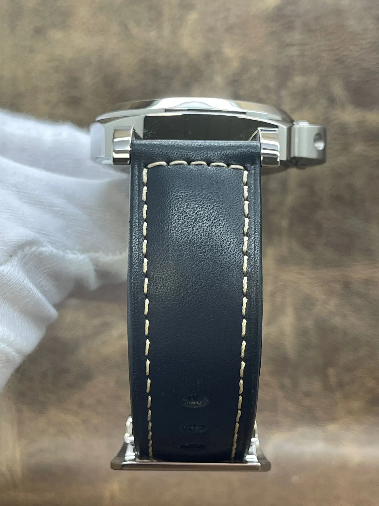 Panerai Luminor Base PAM00915 Black Dial Hand Wind Men's Watch