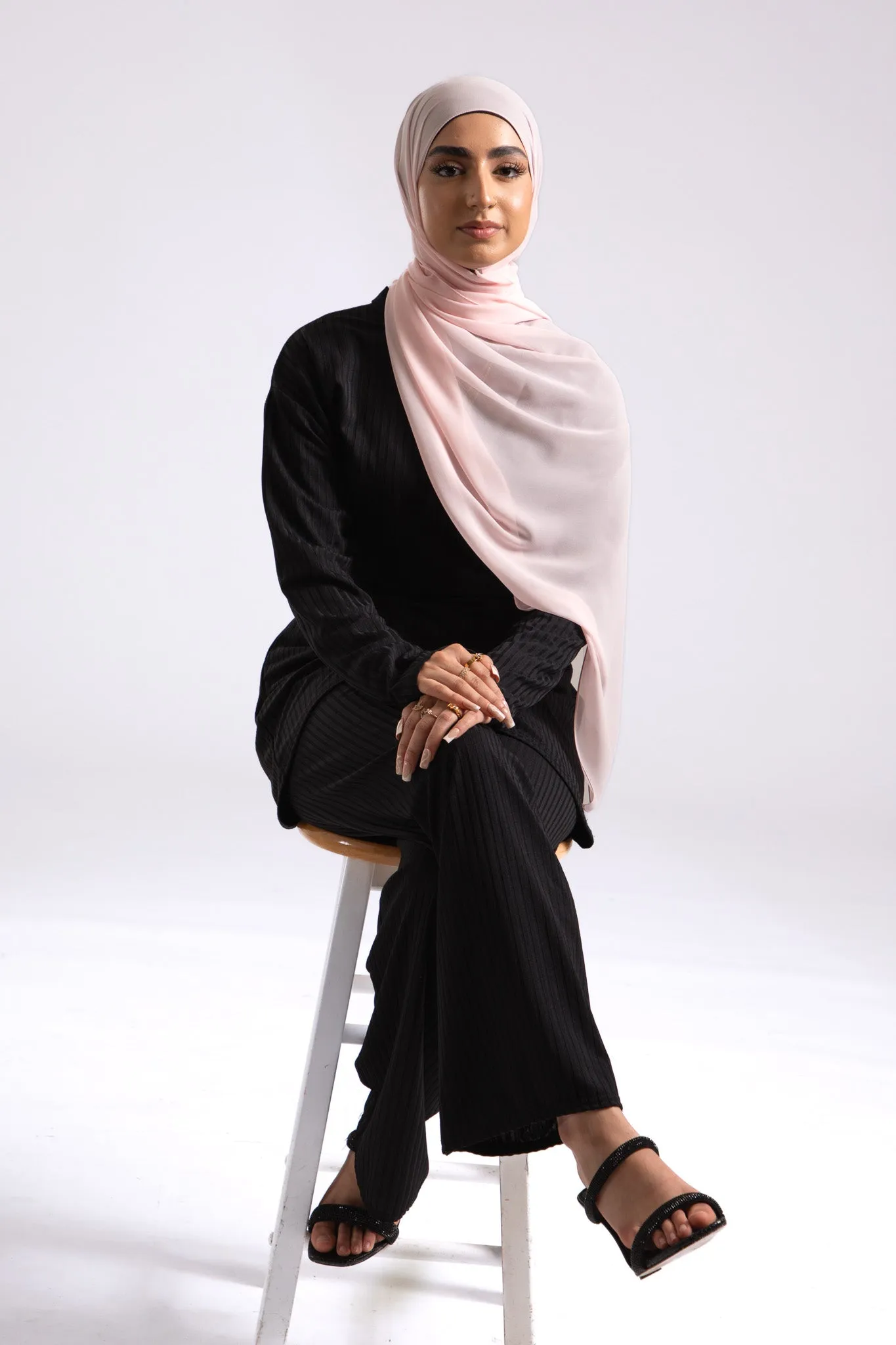 Premium Crepe Chiffon Hijab - Meringue Rosette