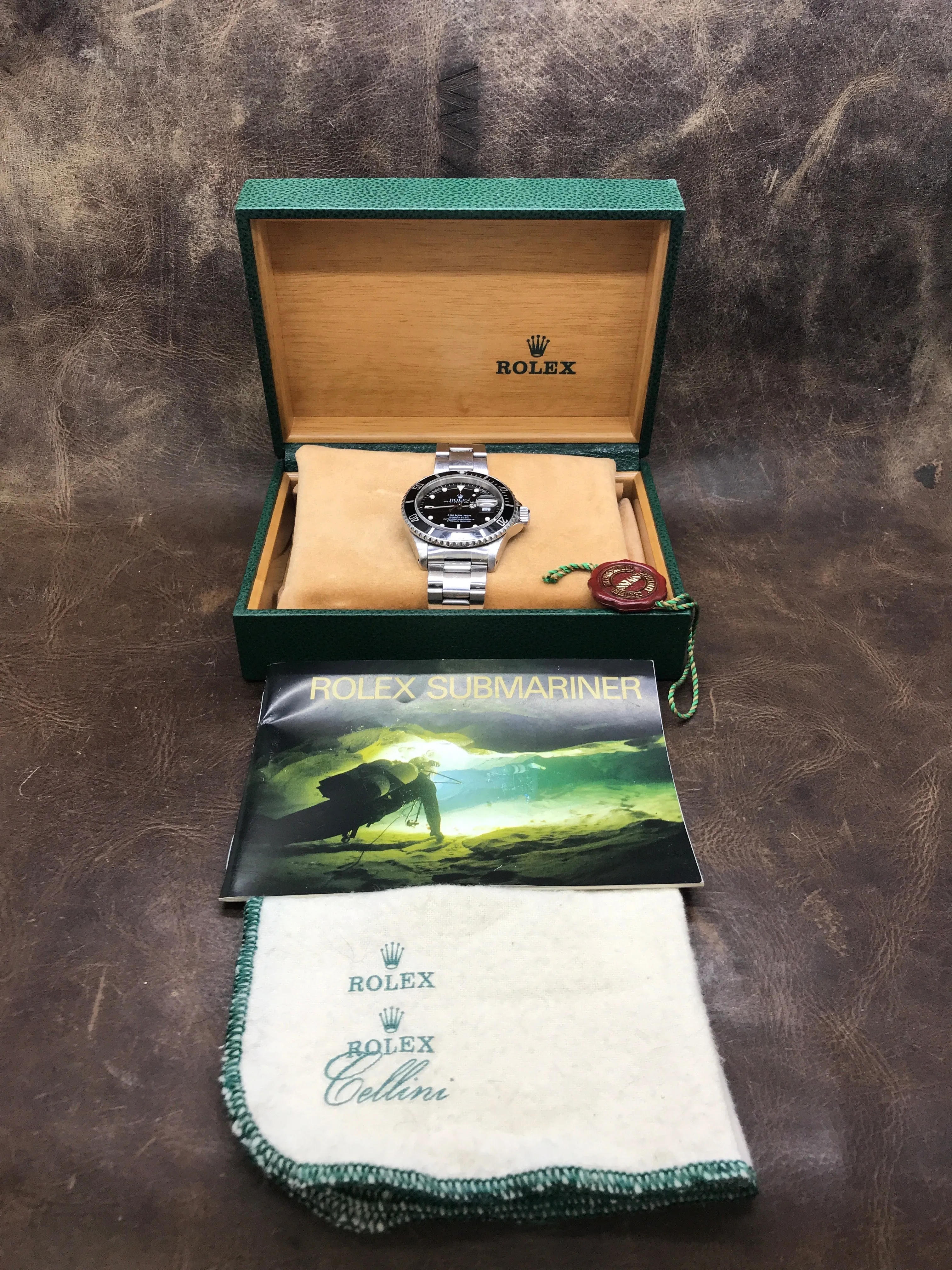 Rolex Submariner Date 16610 Black Dial Automatic Men's Watch