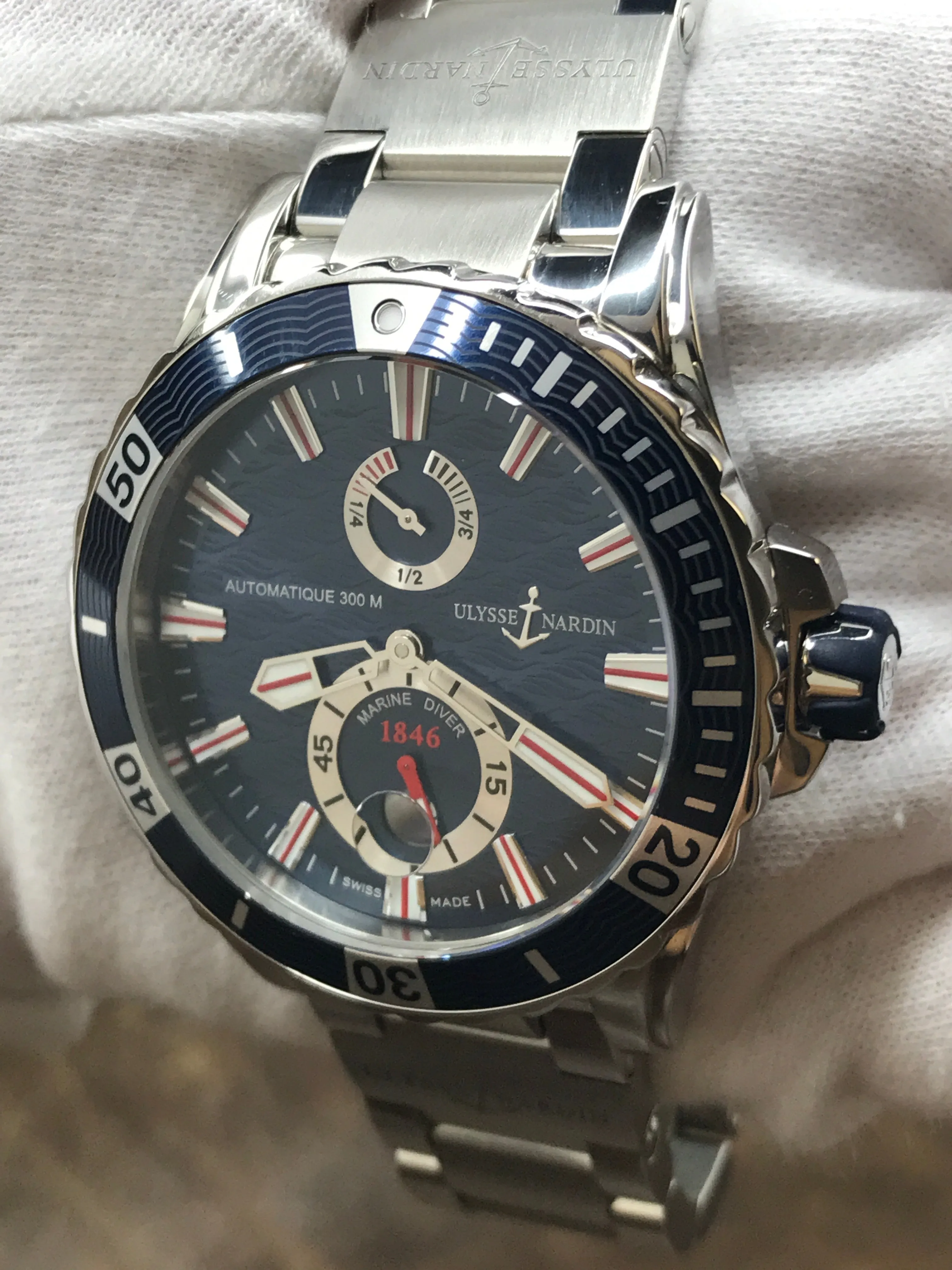 Ulysse Nardin Maxi Marine Diver  263-10 Blue Wave Dial Automatic Men's Watch